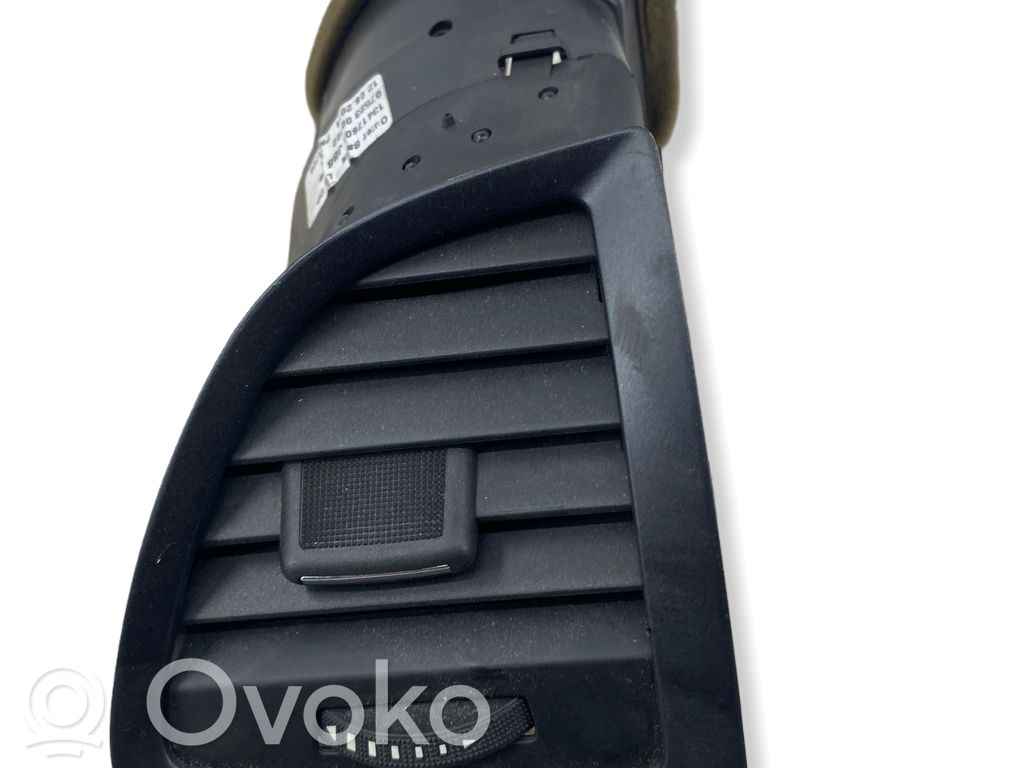Opel Astra J Boczna kratka nawiewu deski rozdzielczej 