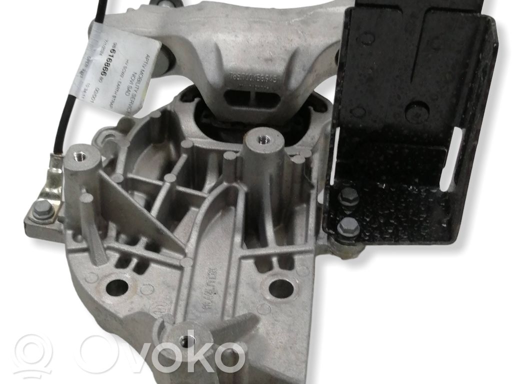 Citroen e-C3 Engine mount bracket 