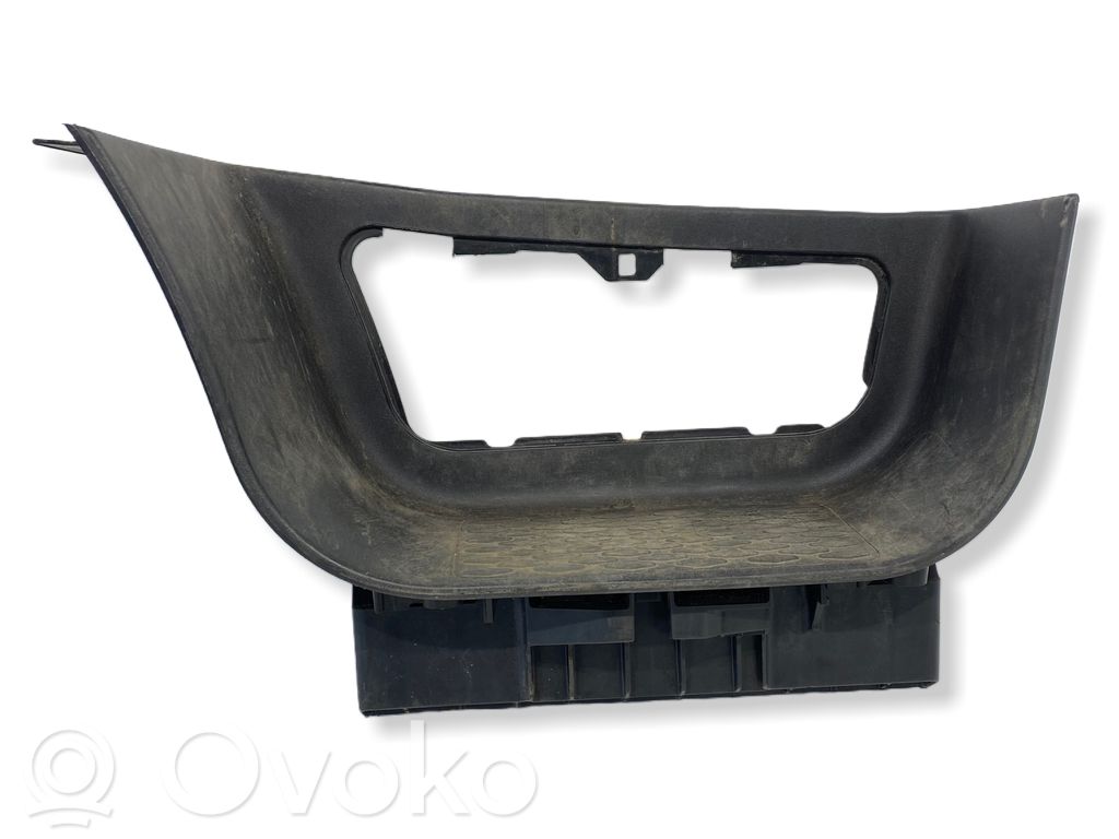 Iveco Daily 6th gen Moldura protectora del borde delantero 