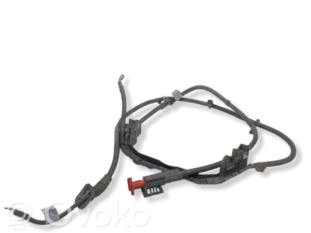 Plus / Klema / Przewód akumulatora   A9064403938
