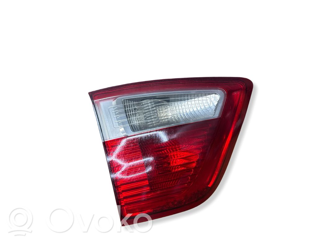 Ford C-MAX II Takaluukun takavalot 