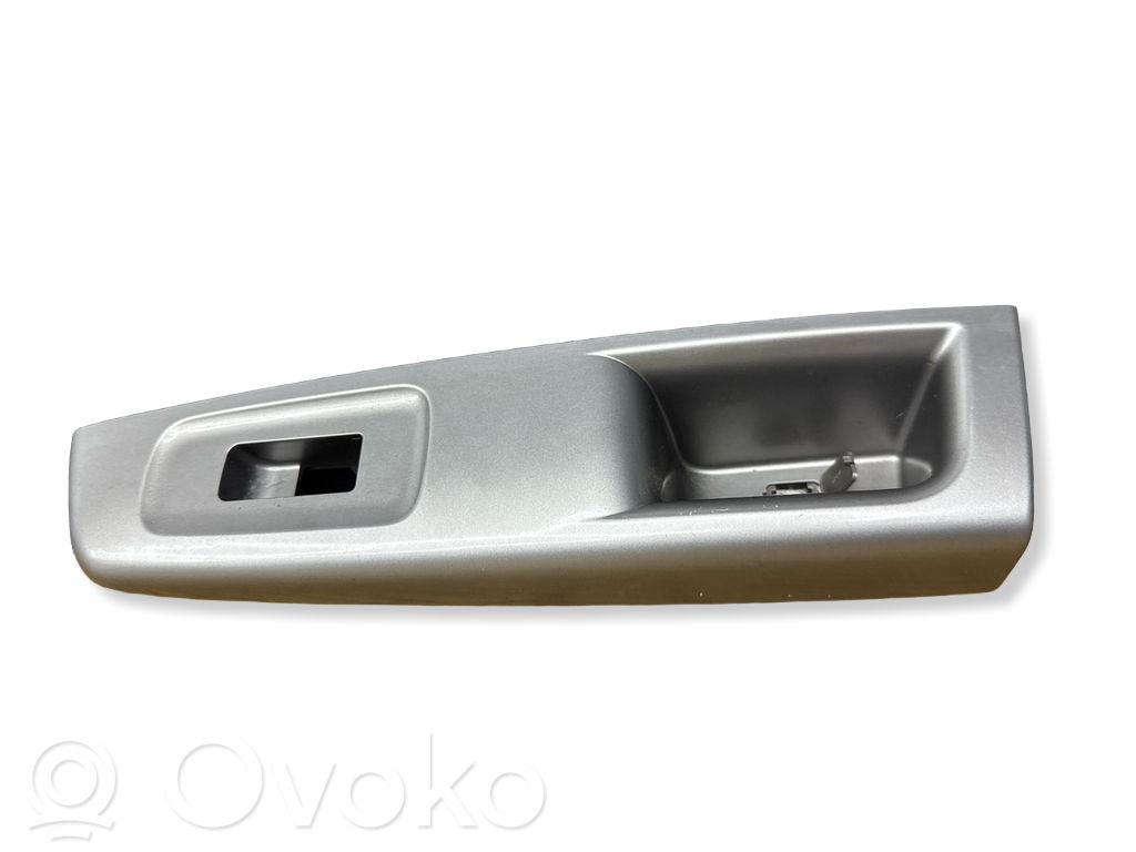 Subaru Forester SH Front door window switch trim 