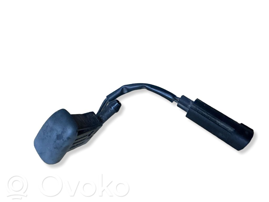 BMW 3 E46 Windshield washer spray nozzle 