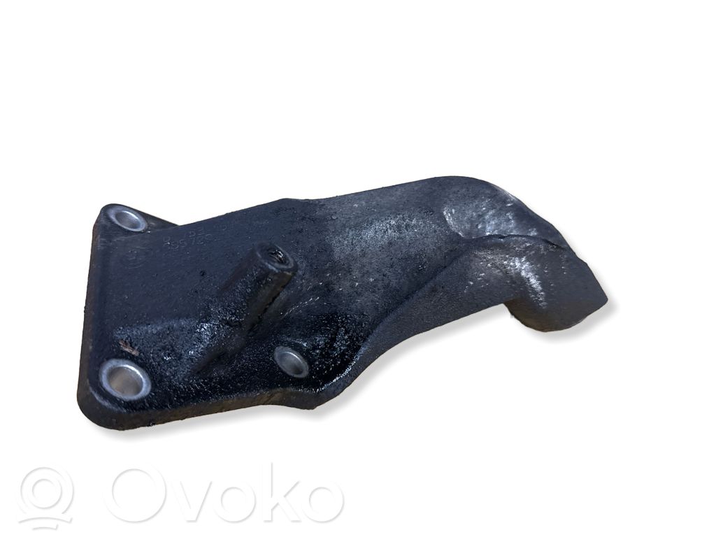 BMW 3 E46 Engine mounting bracket 