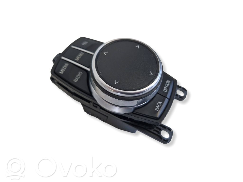 BMW i3 Head unit multimedia control 