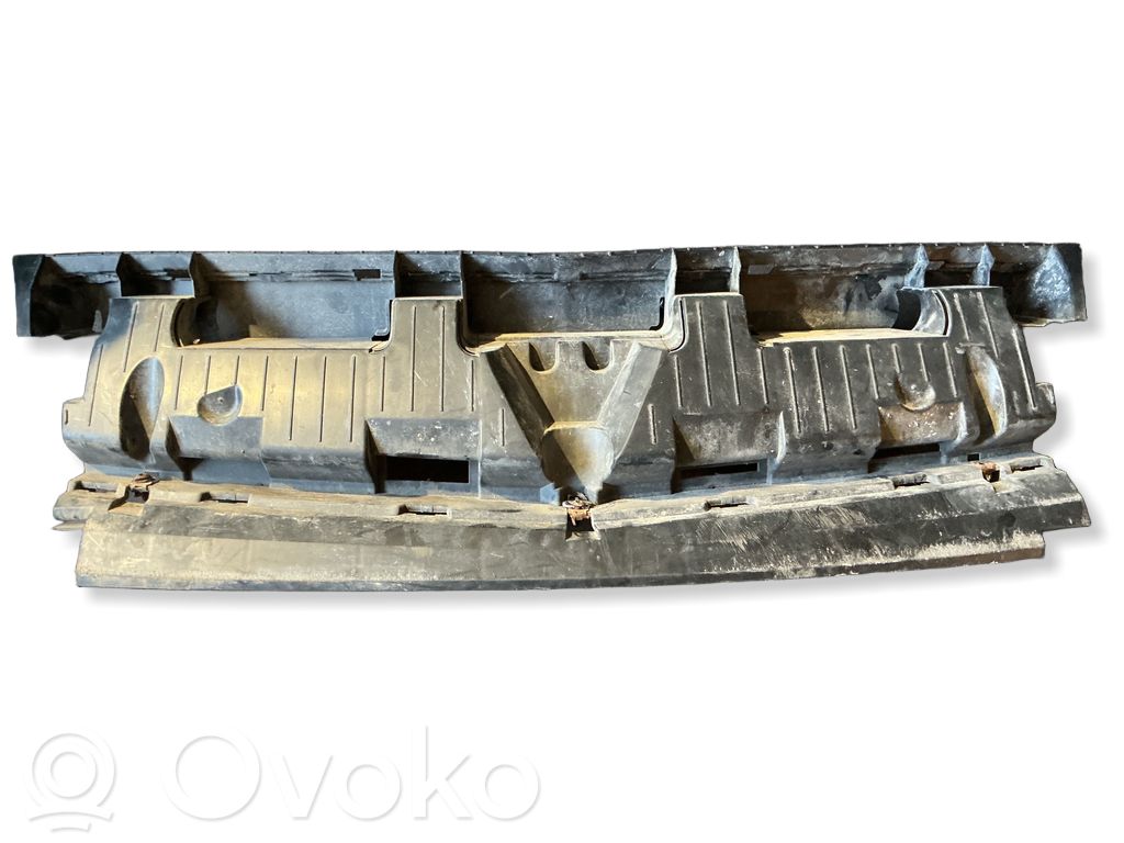 Renault Kangoo I Etusäleikkö 