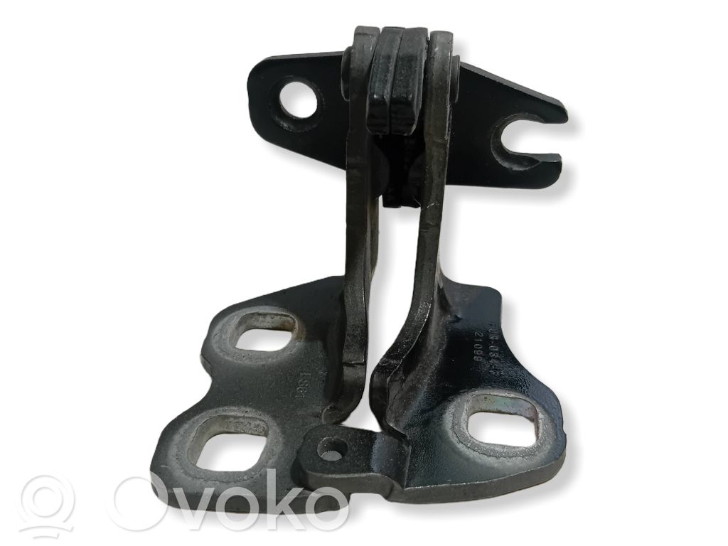 Priekšpusē augšējā vira (eņģe)   FUR034F,21099