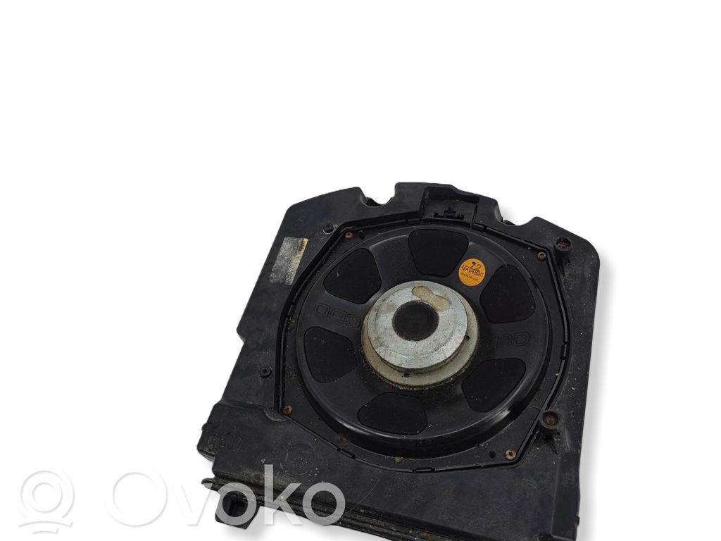 BMW 7 F01 F02 F03 F04 Subwoofer 