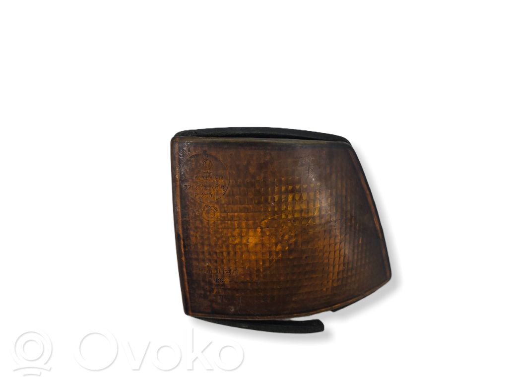 BMW 7 E32 Front indicator light 