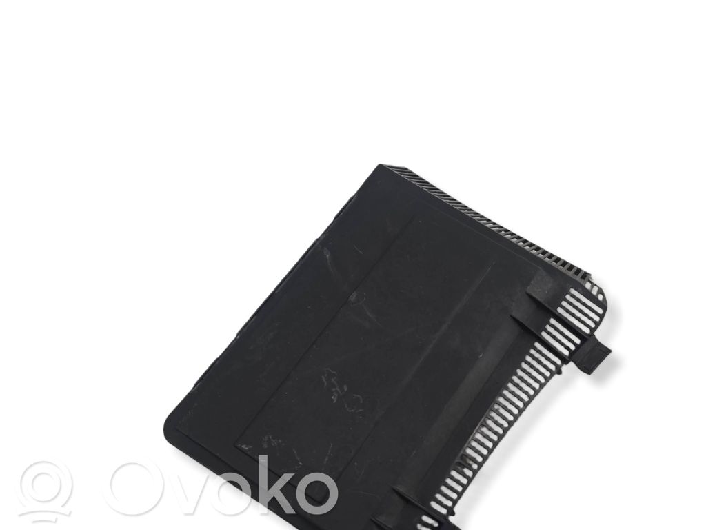 Abdeckung Deckel Luftfilterkasten   8379626