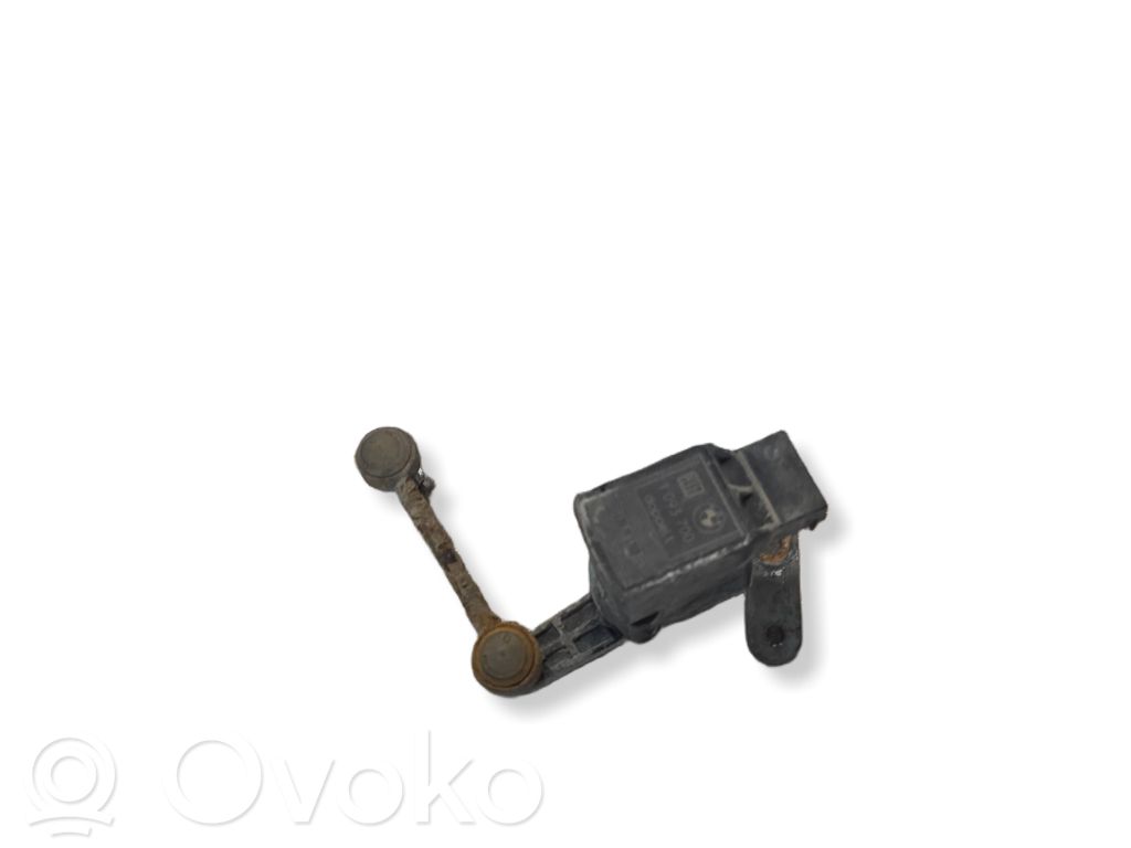 BMW 5 E39 Rear air suspension level height sensor 