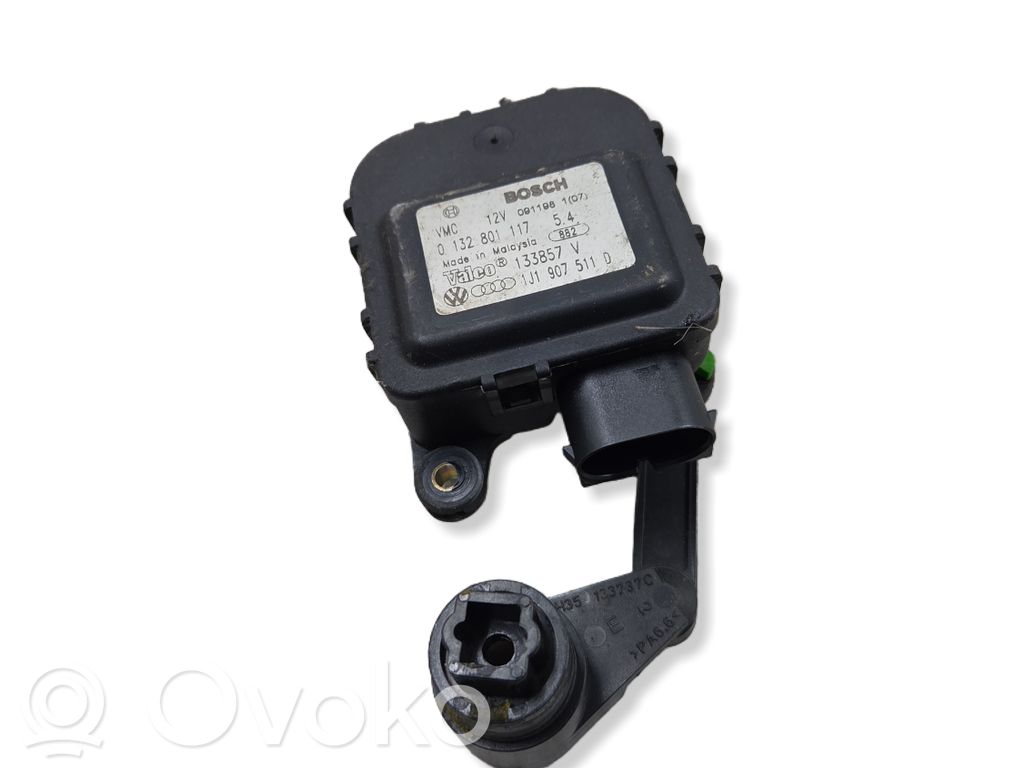 Volkswagen Golf IV Motor/actuator clapetă aer 