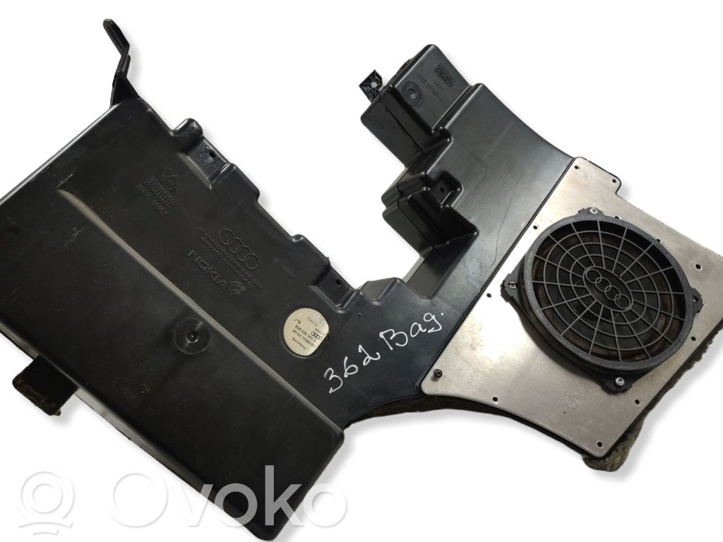 Audi A4 S4 B5 8D Subwoofer 