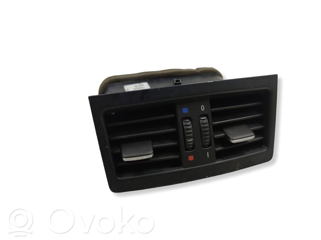 BMW 5 E60 E61 Rejilla de ventilación trasera 