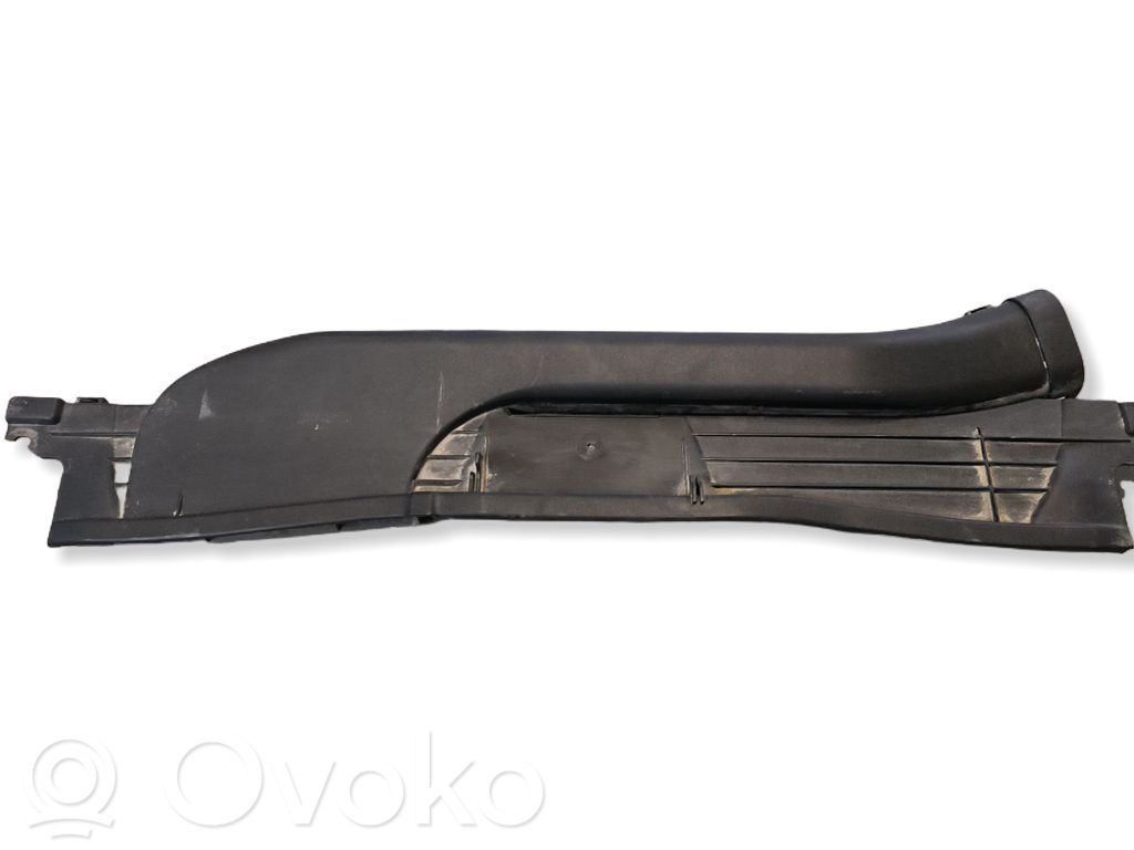 Część rury dolotu powietrza   LX619E635AB,LX619E635BA