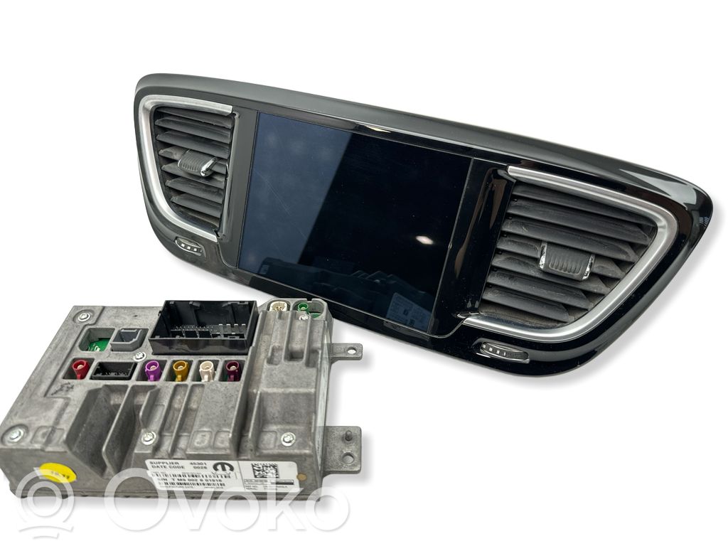 Chrysler Pacifica Screen/display/small screen 