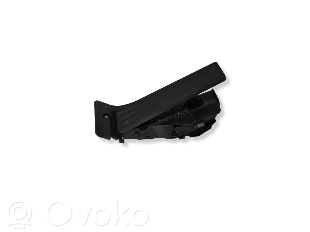 BMW 5 G30 G31 G38 Akseleratora pedālis 