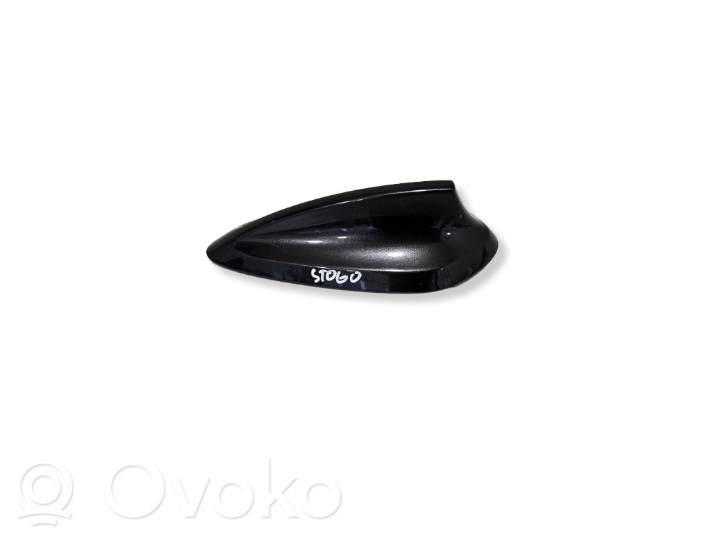 Osłona anteny dachowej GPS   9364621,65209371344,9371344