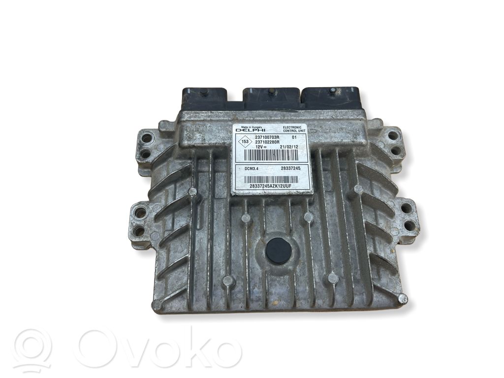 Dacia Duster Engine control unit/module 