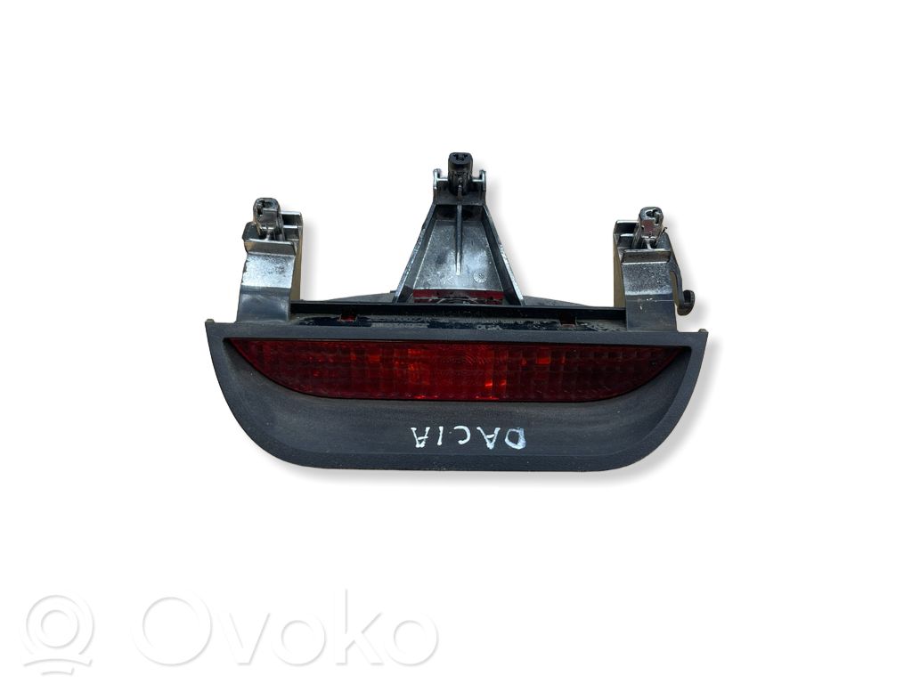 Dacia Duster Third/center stoplight 