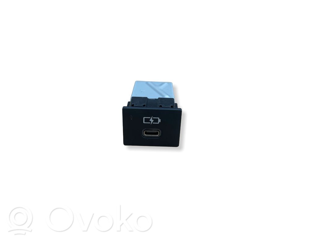 Enchufe conector USB   8553260060