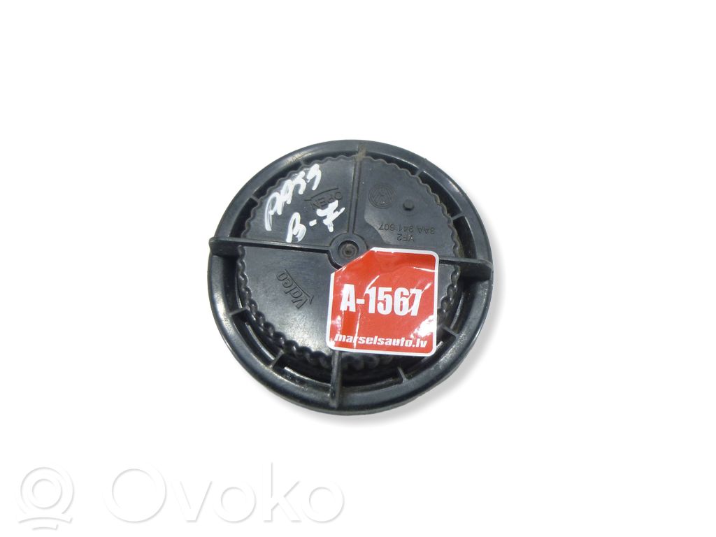Volkswagen PASSAT B7 Osłona żarówki lampy przedniej 