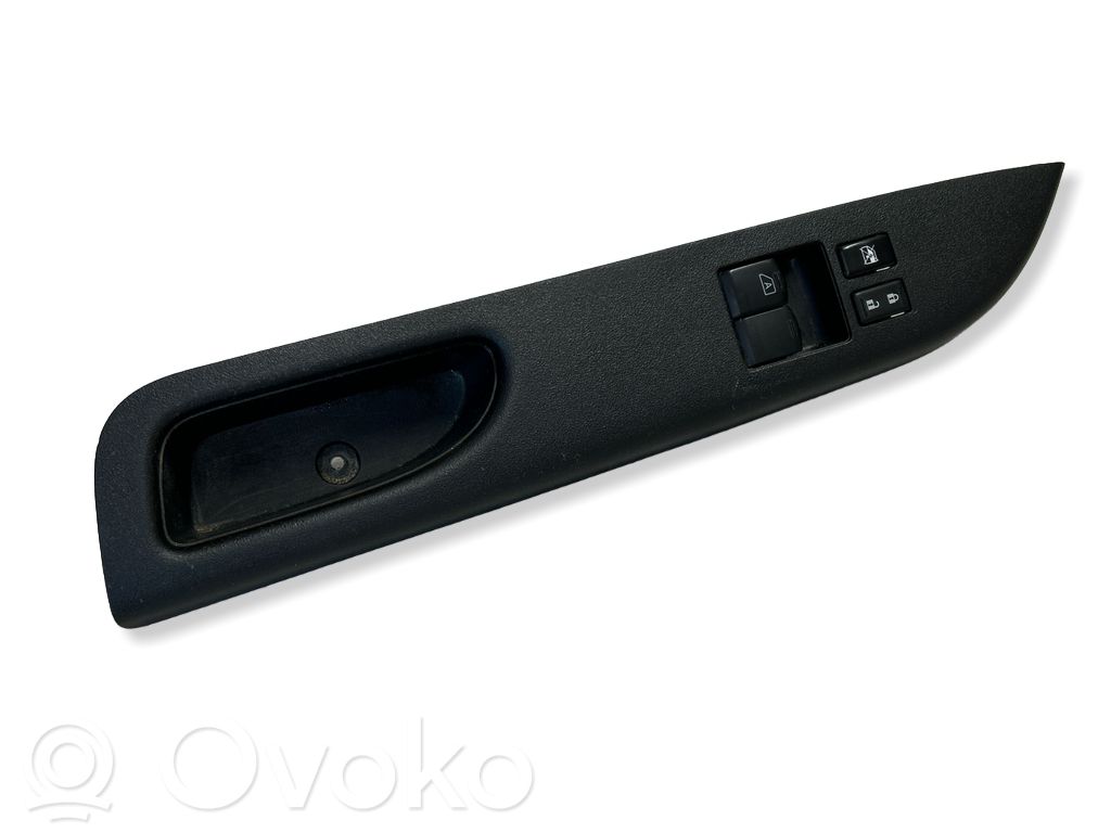 Nissan Micra Electric window control switch 