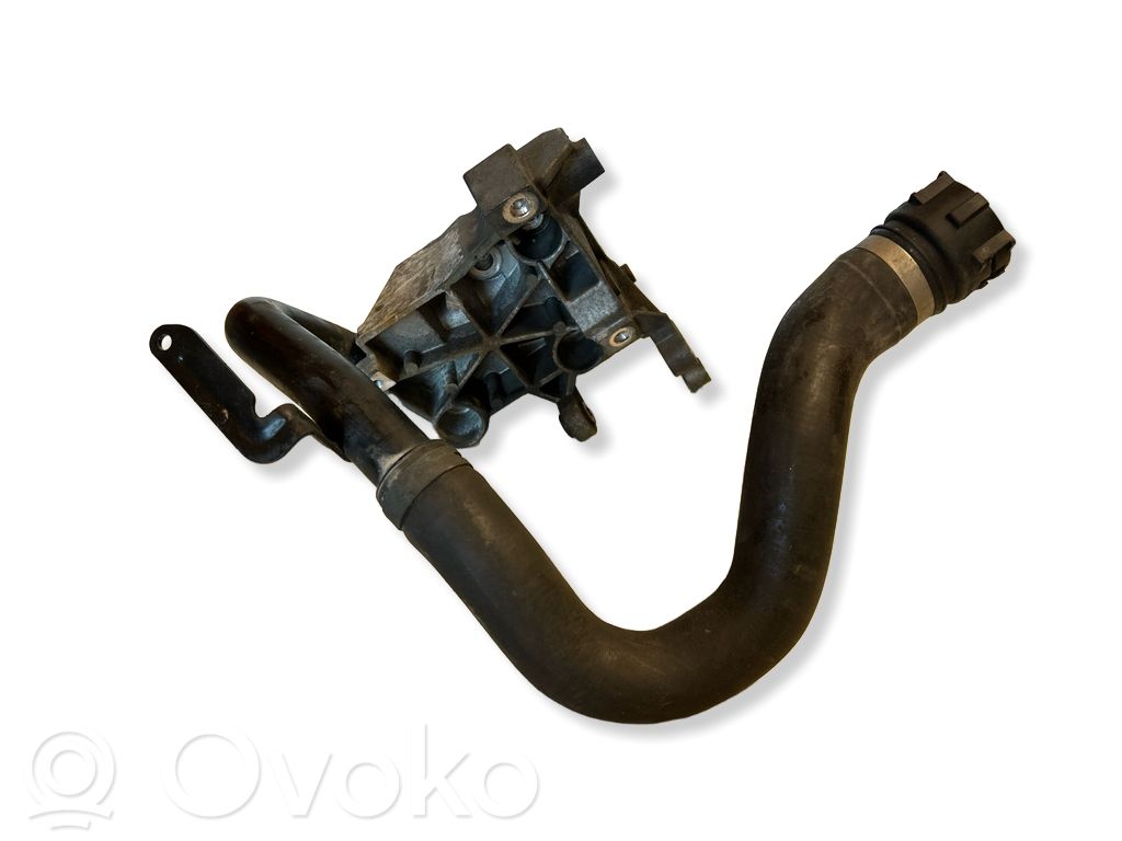 Audi A6 S6 C6 4F Halterung Servopumpe 