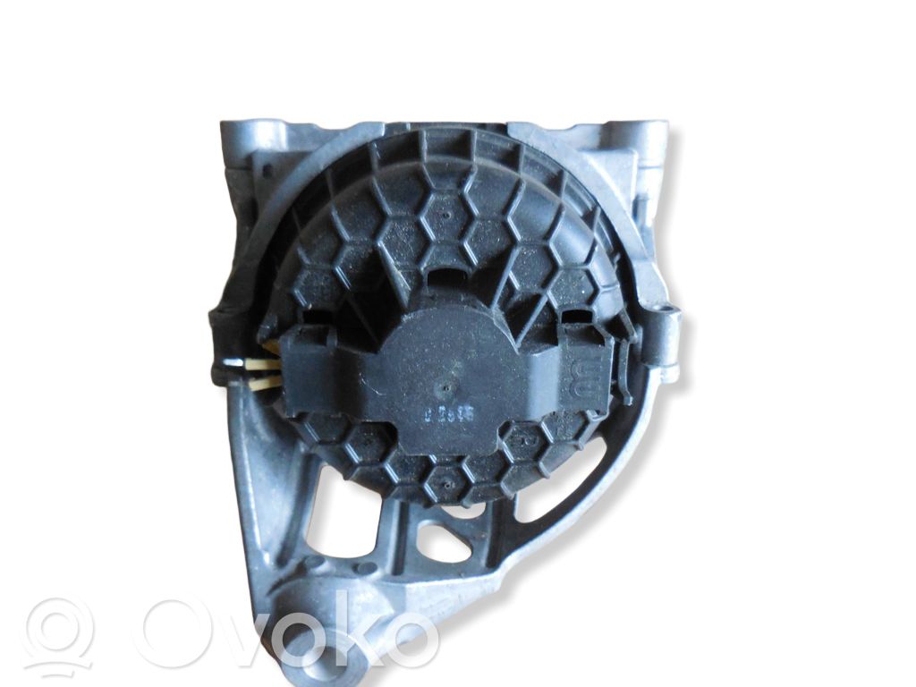 Audi A4 S4 B9 Engine mount bracket 