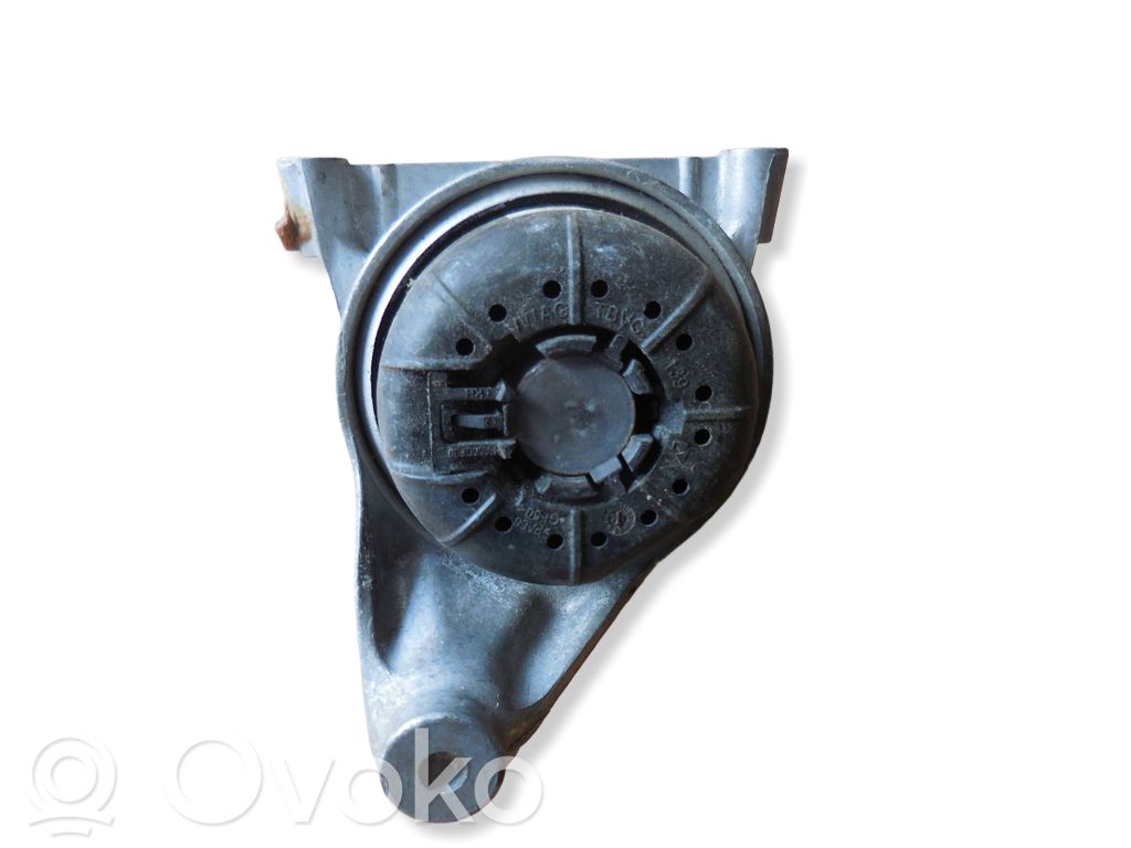 Audi A4 S4 B9 Engine mount bracket 