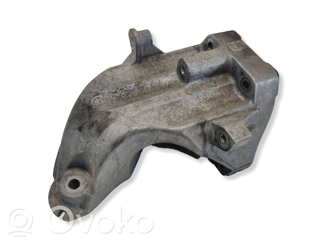 Mercedes-Benz E W212 Halterung Lager Motor 