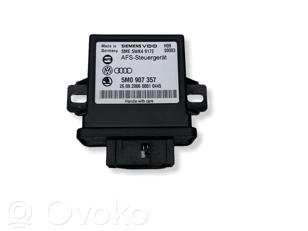 Volkswagen PASSAT B6 Light module LCM 