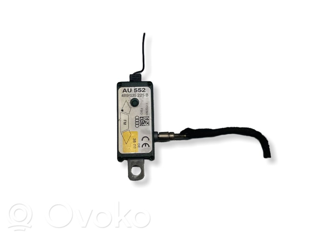 Audi A6 S6 C5 4B Antenos stiprintuvas 