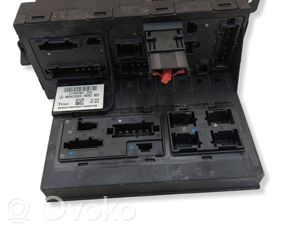 Módulo de fusible   2115457601,2040313605