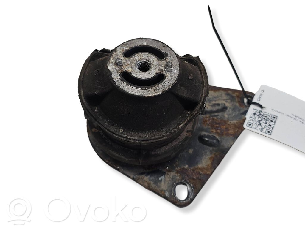 Volkswagen Lupo Engine mount bracket 