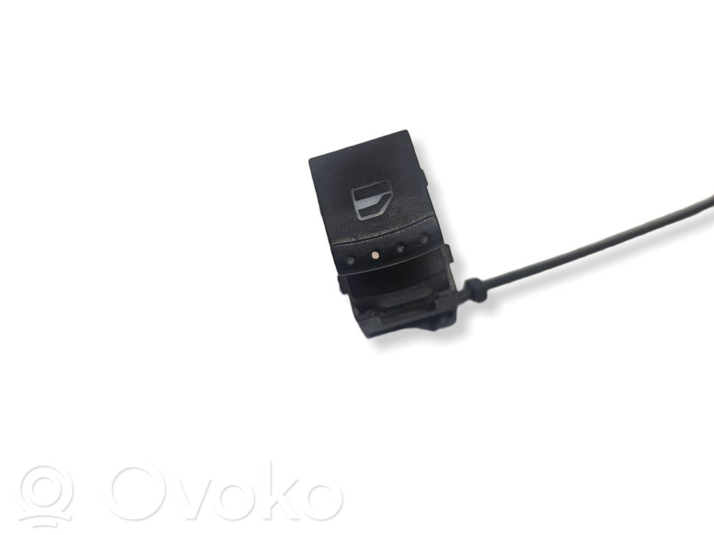 Electric window control switch   7M5959855
