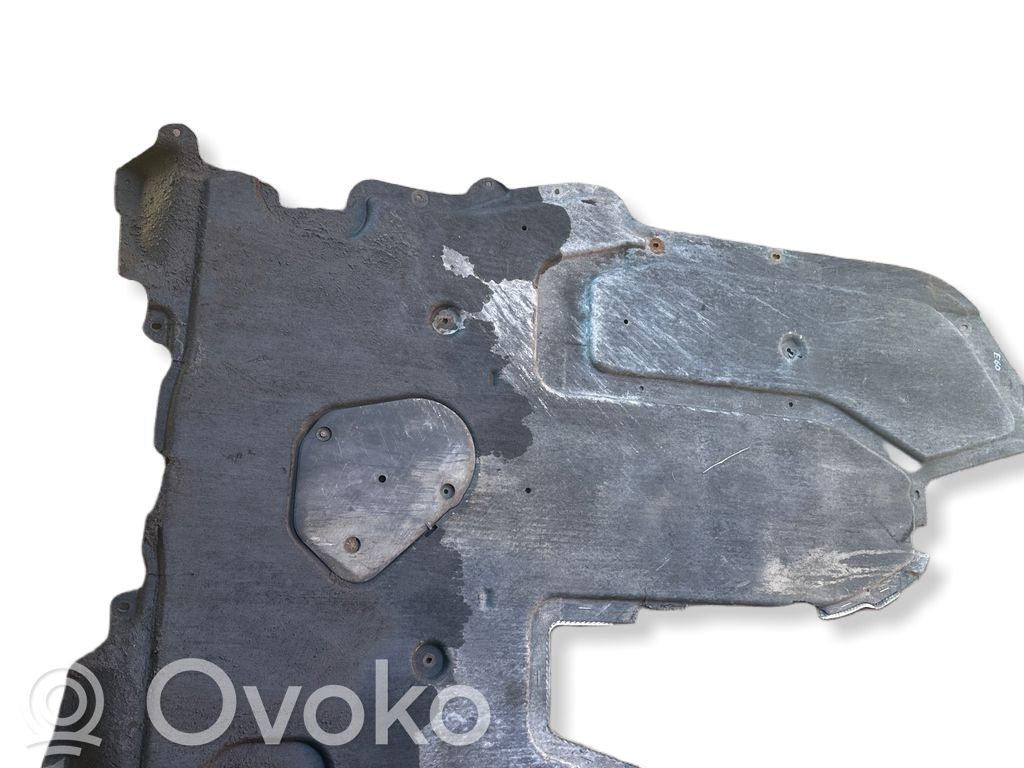 BMW 5 E60 E61 Vidurinė dugno apsauga 