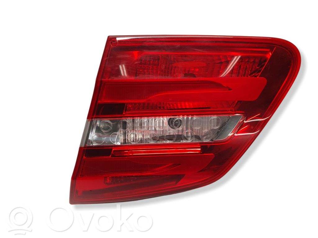 Mercedes-Benz B W246 W242 Lampă spate în capacul portbagajului 