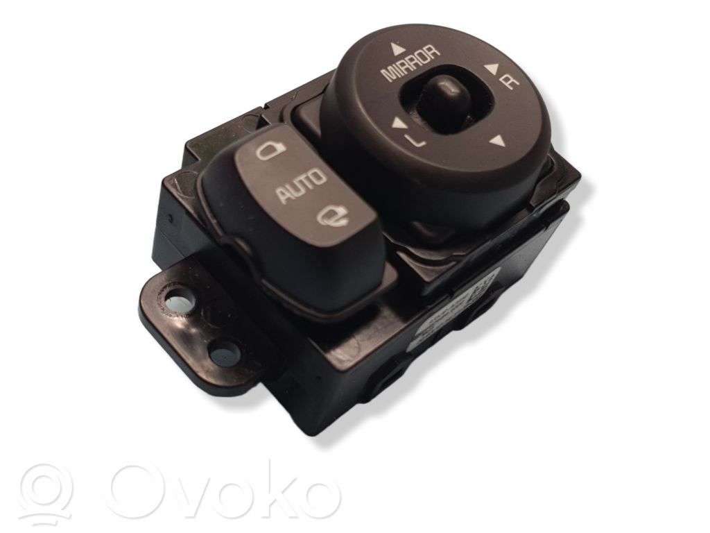 KIA Ceed Wing mirror switch 