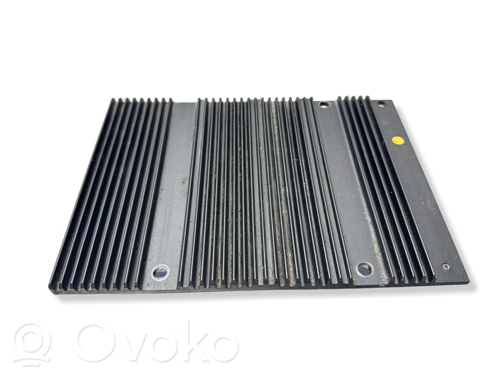 Volvo XC90 Garso stiprintuvas 
