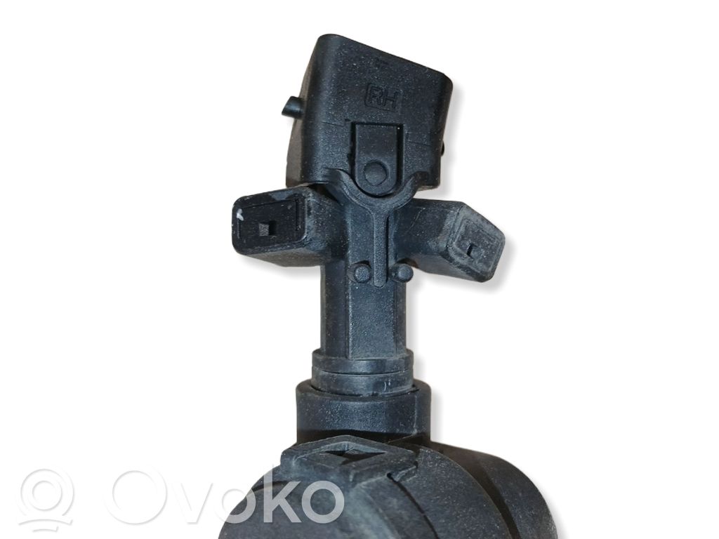 Volvo V70 Dysza spryskiwacza lampy przedniej 