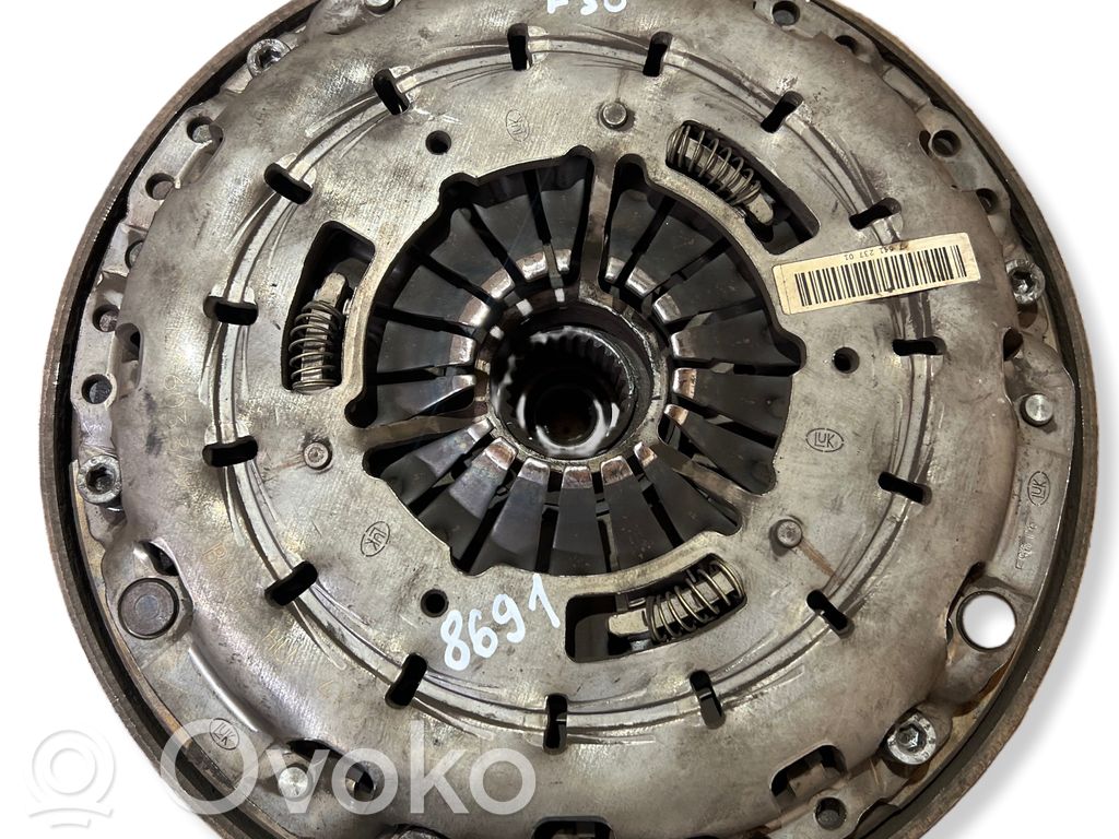 BMW 3 F30 F35 F31 Sankabos komplektas 