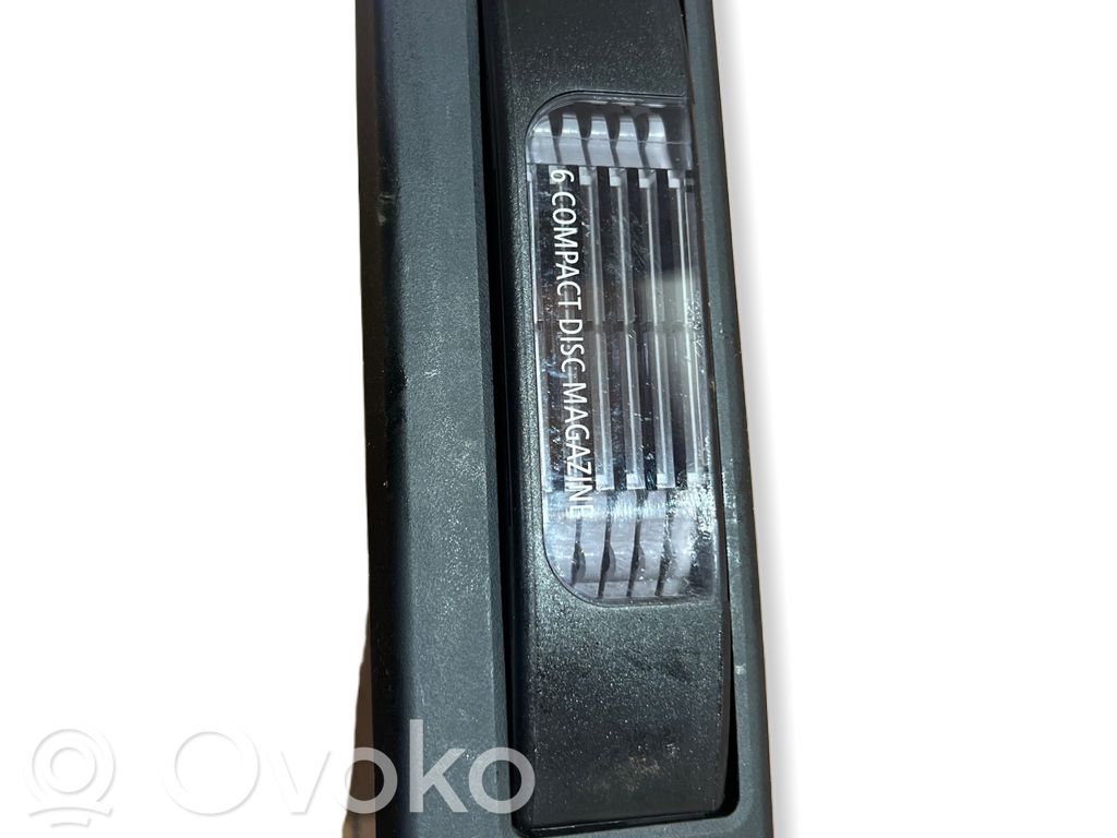 BMW 5 E60 E61 CD/DVD keitiklis 