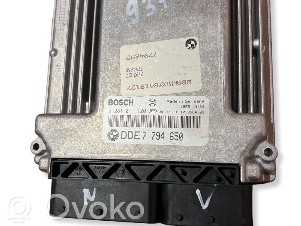 BMW 5 E60 E61 Engine control unit/module 