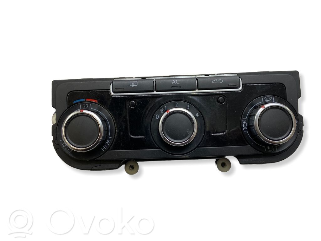 Volkswagen Golf VI Climate control unit 
