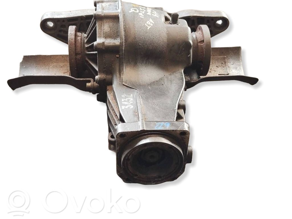 Audi A4 S4 B6 8E 8H Galinis reduktorius 