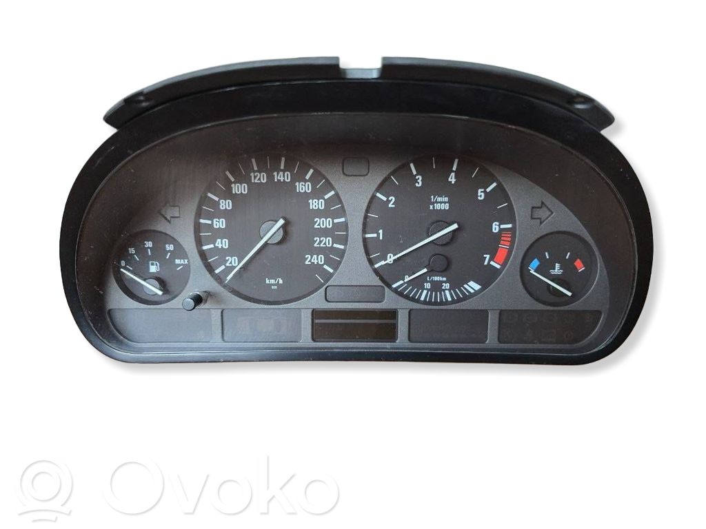 BMW 5 E39 Spidometrs (instrumentu panelī) 