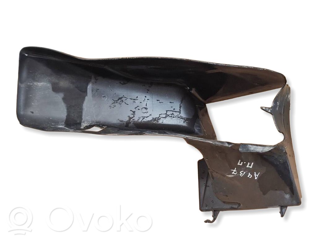 Audi A4 S4 B7 8E 8H Oro paėmimo kanalo detalė (-ės) 