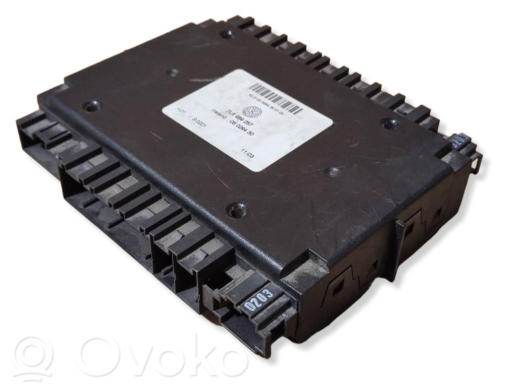Volkswagen Touareg I Modul confort 