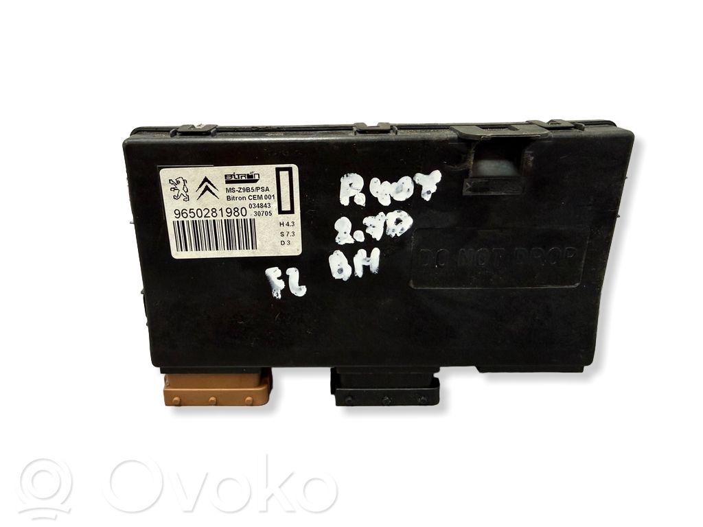 Peugeot 407 Seat control module 